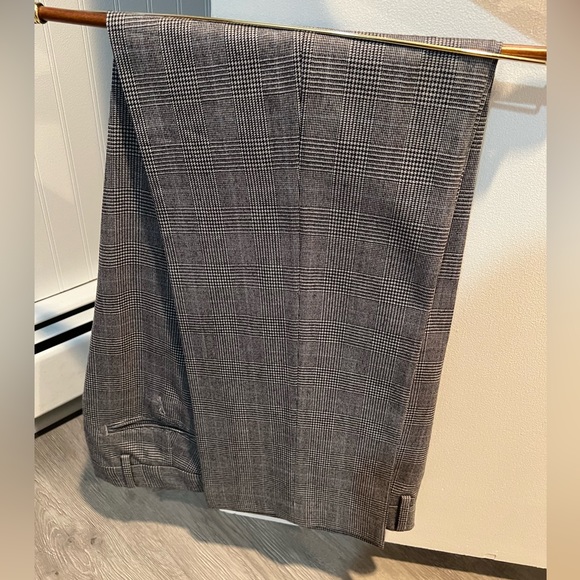 Lands’ End plaid dress pants - size 38 - Picture 2 of 5
